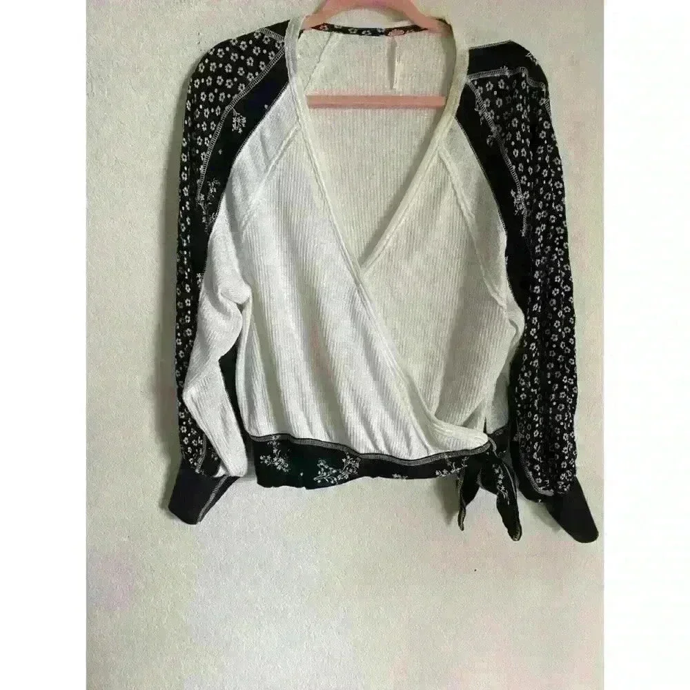 Free People Auxton Thermal Contrast Printed Boho Wrap Tie At Waist Top Size S